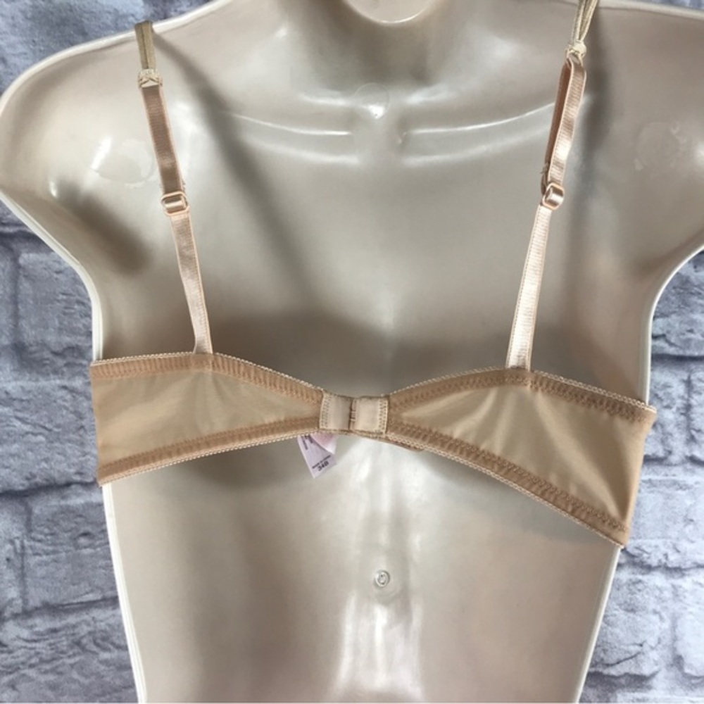 Vintage NWOT Victoria’s‎ Secret Lace Bra Sheer Chantilly Lace Retro Glamour 34B - Picture 3 of 9